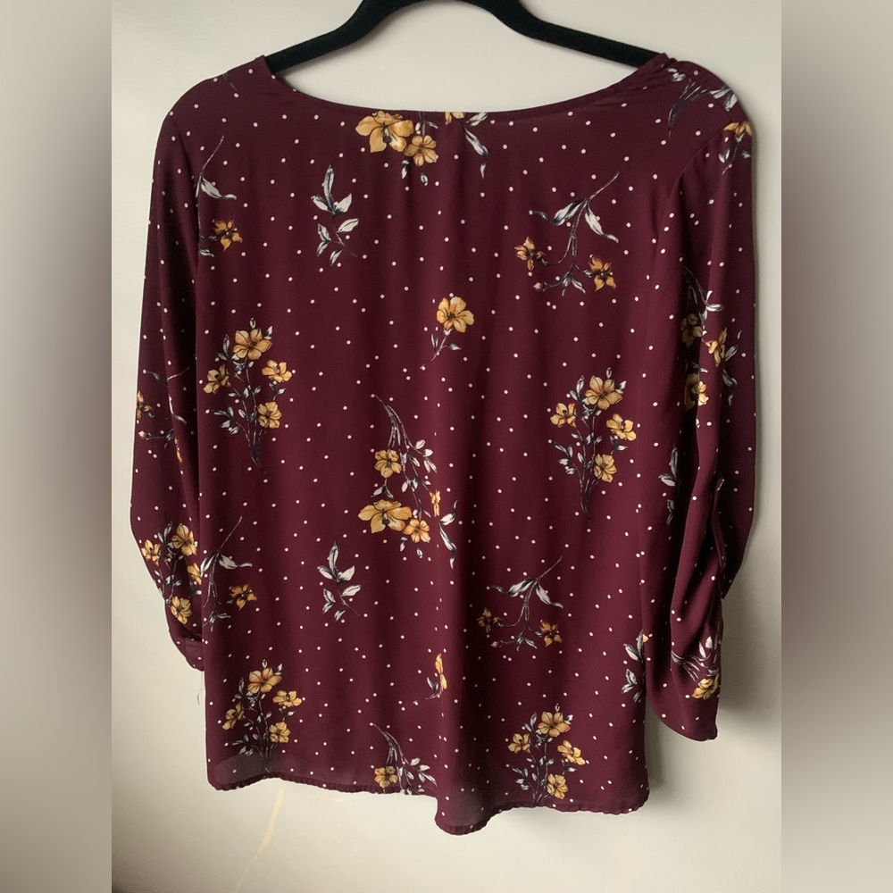 Spring Blouse Size Small - Picture 3 of 7